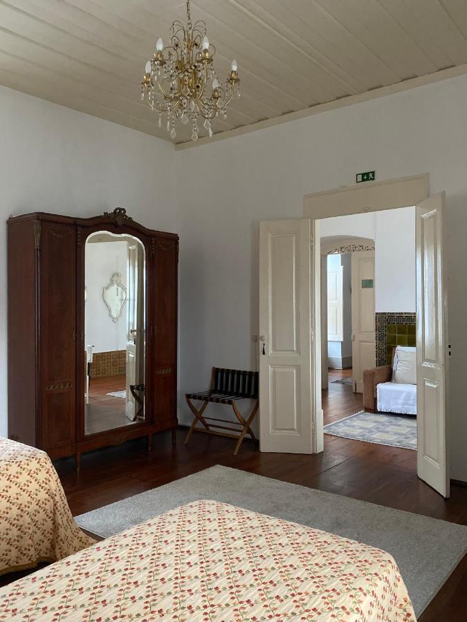Dona Amelia Hostel Abrantes Exterior foto